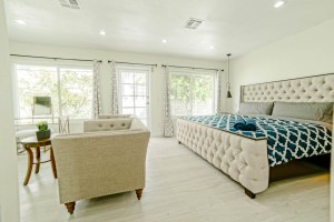 House B - Primary Bedroom - 1 King Bed